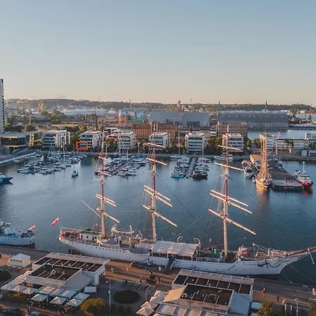 Yacht Park Marina Ekskluzywny Z Widokiem Na Marine דירה *